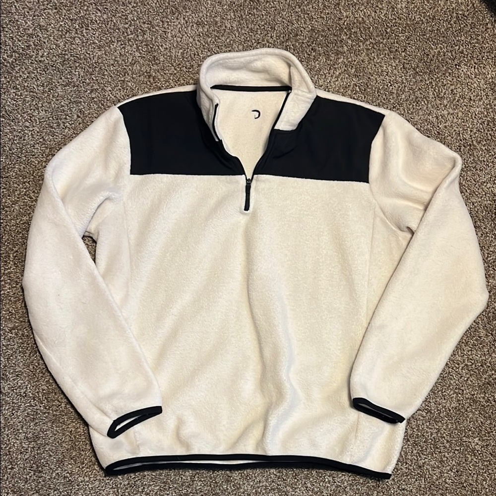 ZYIA Active Fleece White and Black 1/4 zip pull‎ over